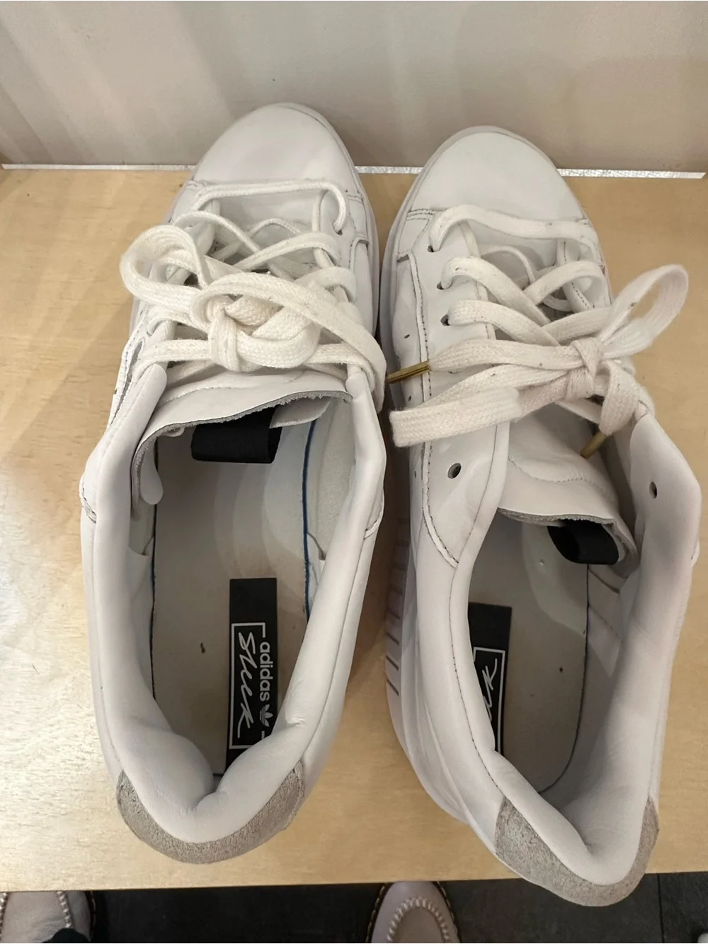 Adidas Women's Sleek Super Low-Top Platform Sneakers Sz 9